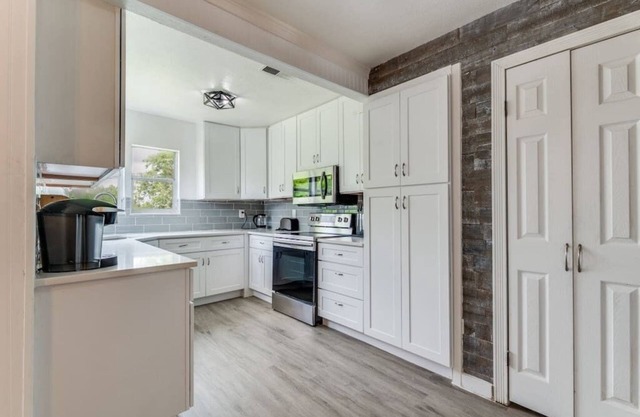 4B House with Premium Amenities