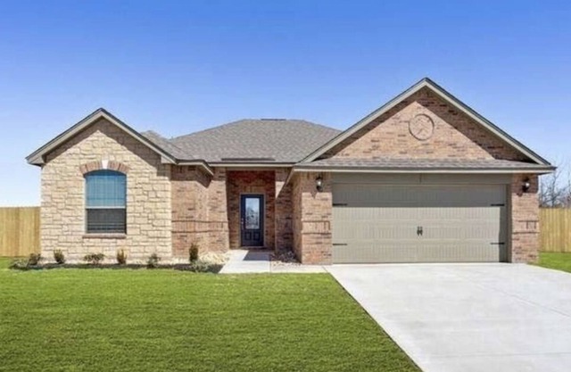 4BD HOME NEAR AIRPORT/ DOWTOWN/ FFA/ OUTLET MALLS AND MUCH MORE