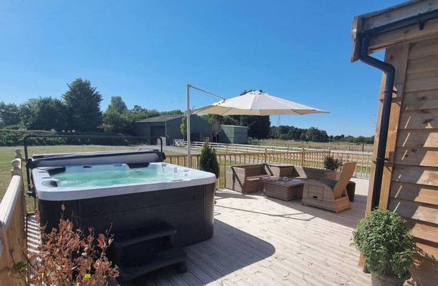 Immaculate 4-Bed Private Luxury Lodge near York