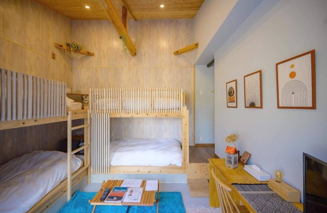 4beds Enjoy the Dirt floor Terrace / Hyuga Miyazaki