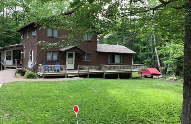 4BR, 2 Bath Dates open- Memorial Day Weekend, First part of bike week, July 4th