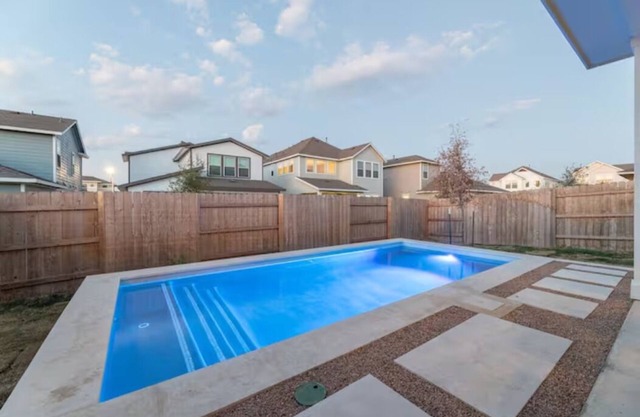 4BR/3.5BH Private Pool: 5M Airport, F1 & 2300 Sqft