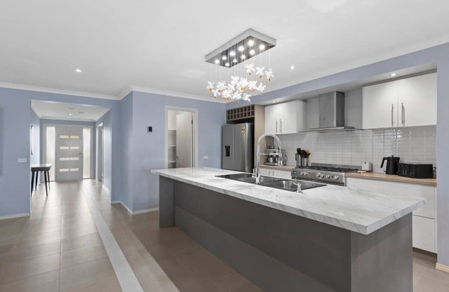 4BR designed house inTarneit