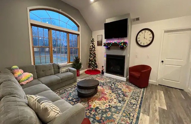 Highland Home 4BR Near New Paltz, Wedding Venues & Hudson Valley