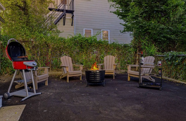 4BR Lux House near Harvard/MIT + Free Parking + BBQ + Fire Pit