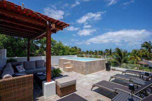 4BR Luxury Beach Villa w/Premium Amenities