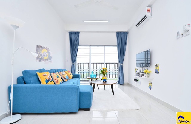 4BR Minions Homestay-Free WiFi & Parking Near KLIA & MAHSA