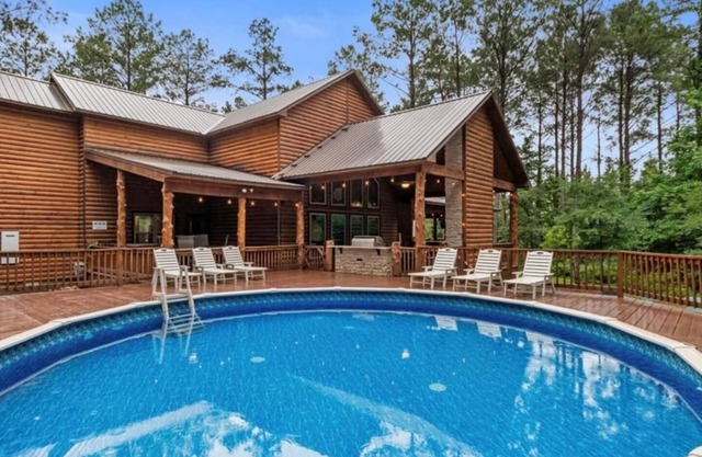 4br Prvt Pool & Games Sleeps 22 + Air Hockey