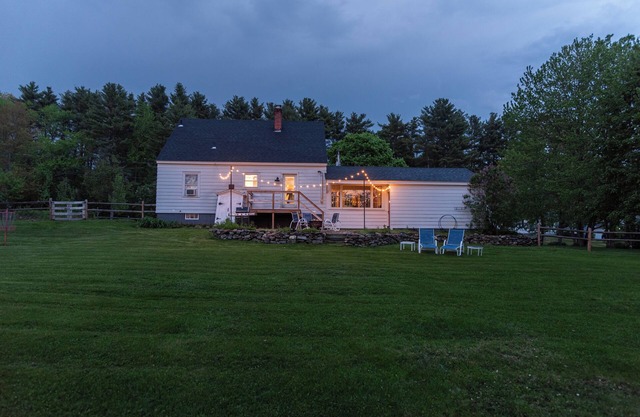 4BR Retreat — 10m to Lake Winnie-Gunstock — 85" TV