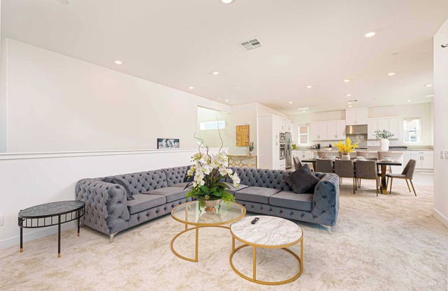 4BR Sentosa Luxe Retreat｜Community Pool｜Garage Access｜Remote Lock｜Wifi #42267