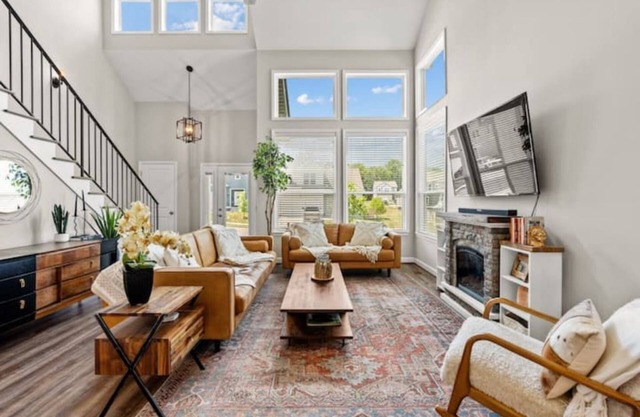 4BR Urban Oasis Home w/ Flex Office Near Nashville