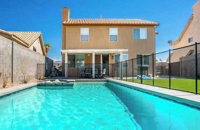 ❤️NEW 4BR Luxury Vegas Home w/ NEW Pool and Spa
