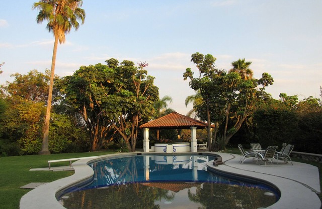 Piscina de 5.000 metros, jacuzzi y gran jardín Villa mexicana de 5.000 metros