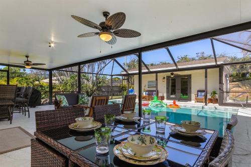 5 BDRM 3 Bath Naples Luxury Htd Pool Nr Beach Pets