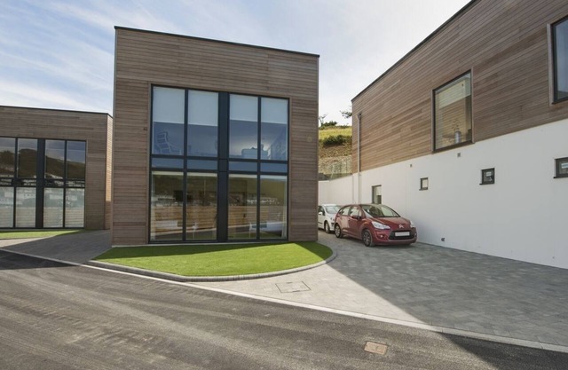 5 Beachdown, CHALLABOROUGH