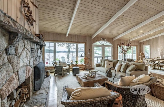 5 bed 4 bath cottage on Lake Muskoka, Southwest exposure! 2 slip boathouse!