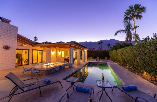 4 dormitorios Palm Springs Estate | Sleeps 8 Pool & Games