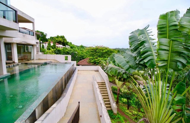 Villa de lujo con piscina infinita de 5 camas con jacuzzi
