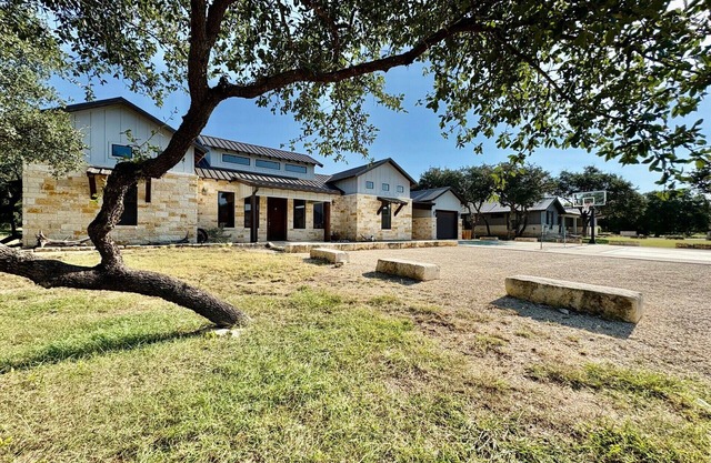 5 Bed Room House with Pool, Pickleball, Basketball, Sand Volley Ball on Hole #1