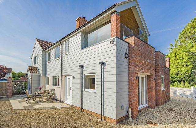 5 bedroom accommodation in Brancaster
