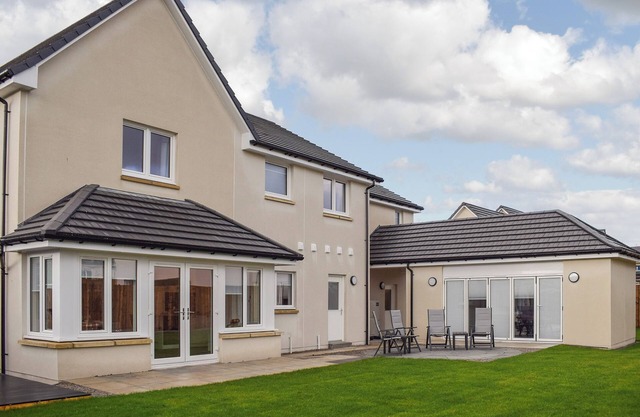 Alojamiento de 5 habitaciones en Leuchars, Near St Andrews