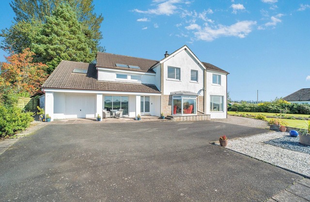 Alojamiento de 5 habitaciones en Dumfries