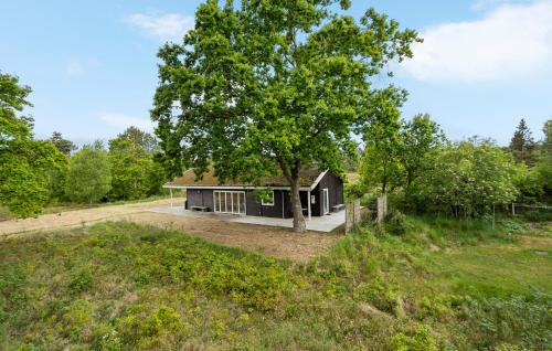 5 Bedroom Awesome Home In Grenaa