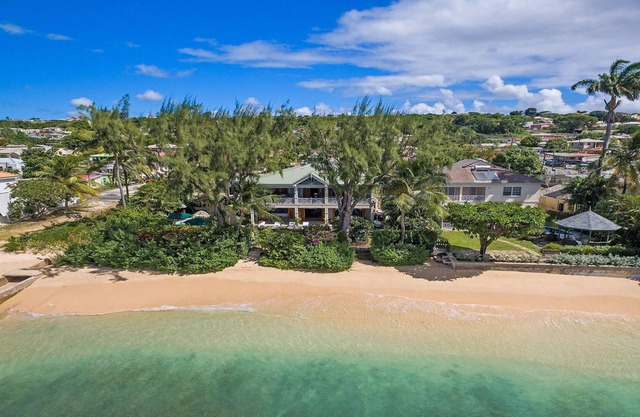 5 Bedroom Beachfront Villa With Stunning Sea Views - Includes Cook Service