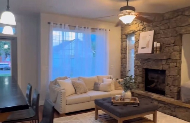 5 bedroom house in welcoming Hagerman close to the bike path and the river.
