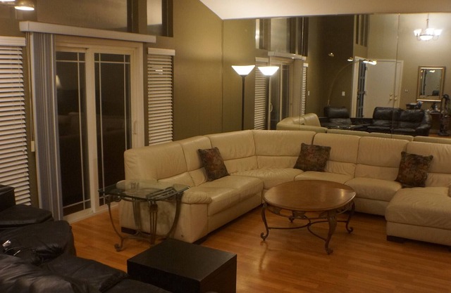 5 DORMITORIOS 2 BAÑOS COMODIDADES Y COMODIDADES MODERNAS