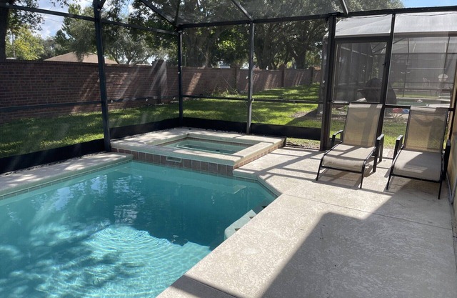 5 Bedroom Pool Home