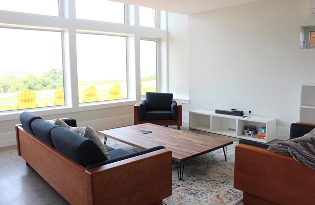 5-bedroom Waterfront Home In Brackley, Minutes To National Park Beaches