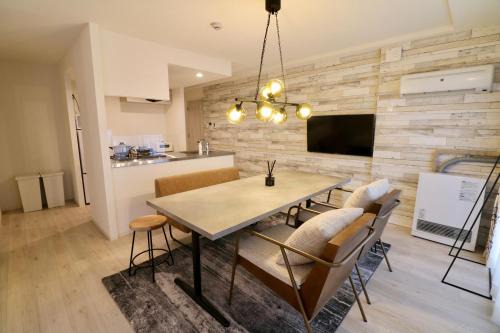 5 Bedrooms Apartments In Shin-Kotoni