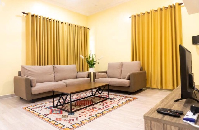 5 Bedrooms Homestay with Private Pool (SEROJA)