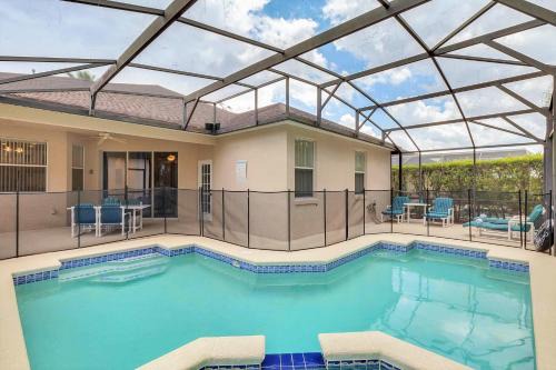 5 bedrooms pool and spa home with game room Calabay