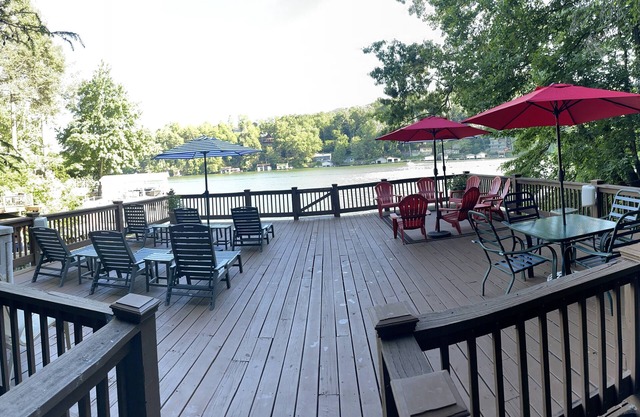 ¡El último escape de Lake Lure!