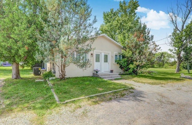 5 br cottage in fenelon falls