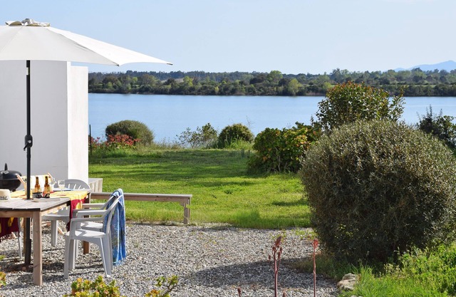 A 5 km de Aleria y playas, tranquilidad, naturaleza, lago (150 m) 5 personas