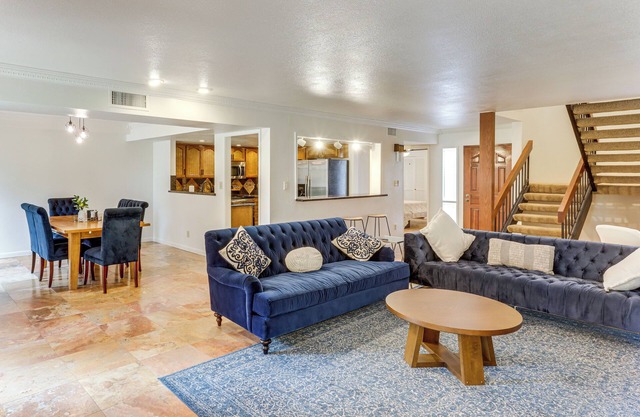 5 Mi to Colorado River: Yuma Gem w/Pool Access!