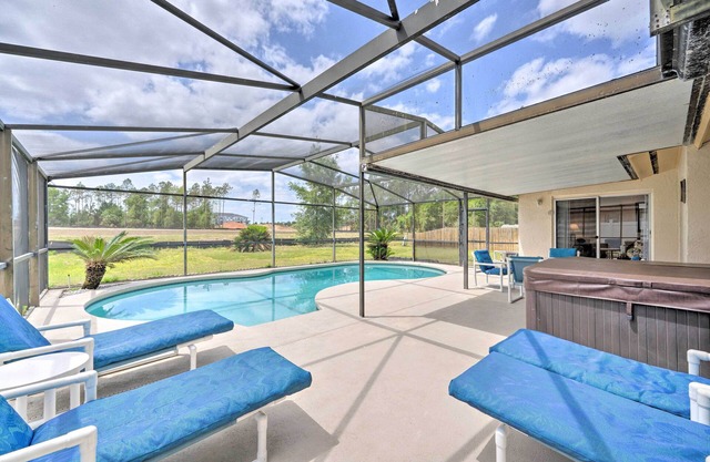 ~ 5 Mi to Theme Parks: Kissimmee Home w/ Pool