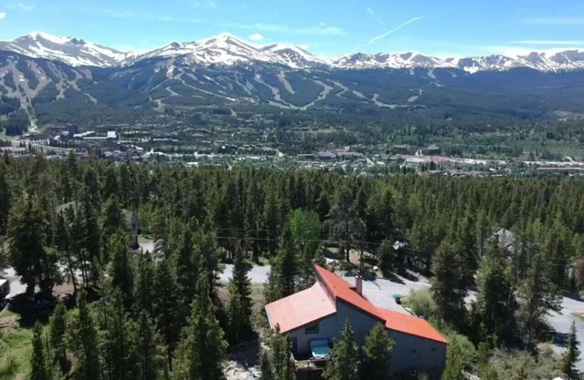 Sleeps 16~5 Min to Town, Luxury~Spacious~Family