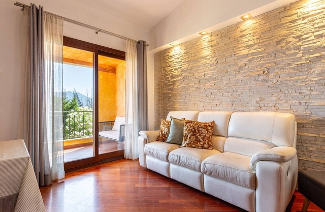 A 5 min de la playa | Apartamento moderno cerca de Cagliari con balcón