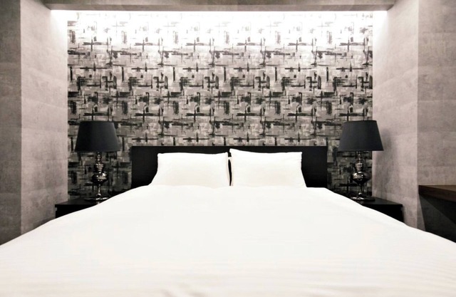 5 minutes walk from Shibaurafuto Station Queen be / Minato-ku Tokyo