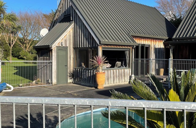 5 Peaks Dannevirke Peaceful Guest Suite