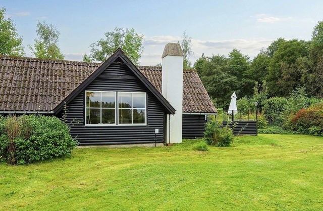 5 person holiday home in Allingåbro