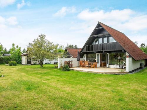 5 person holiday home in Væggerløse