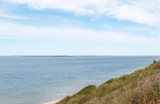 Tranquila casa de vacaciones en Struer con vista al fiordo