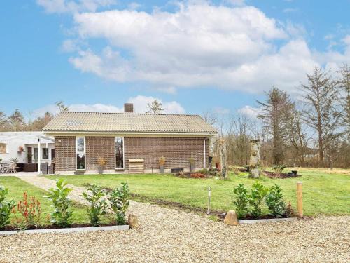5 person holiday home in Thyholm-By Traum
