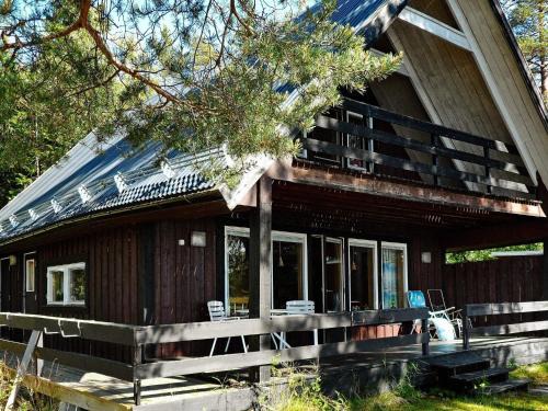 5 person holiday home in LÖGDEÅ