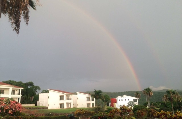 #5 Shared Pool, 3 Bedroom/3 Bathroom, Private beach ramada WIFI SKY